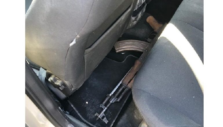 EKZEKUTIMI NË VLORË/ Arrestohet një nga autorët, në kërkim bashkëpunëtori. SEKUESTROHET kallashnikovi