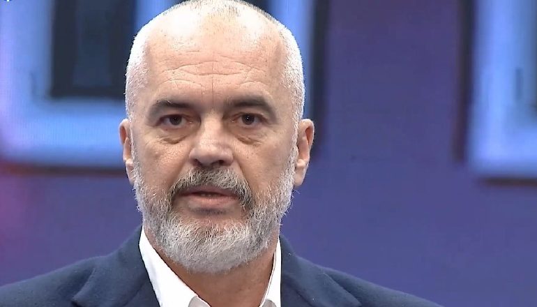 INTERVISTA E RREME E MEDIAS KOSOVARE/ Reagon i revoltuar Rama: Gomarllëqe dixhitale, ky është nivel i ri i maskarallëkut…
