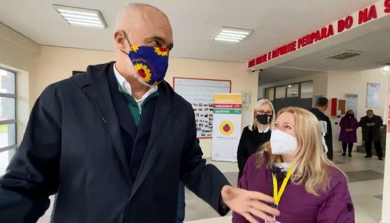 VAKSINIMI I MËSUESVE/ Rama nga Lezha: Italia riktheu vaksinën AstraZeneca, u verifikua se nuk ka asnjë lidhje me problematikat që kanë ndodhur