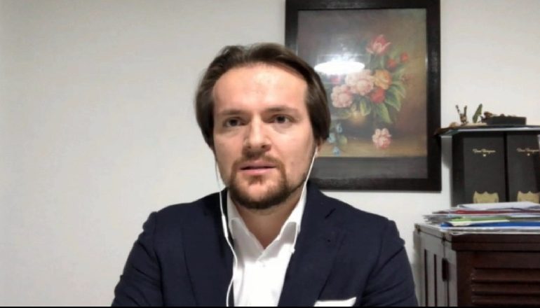 PEZULLIMI I ASTRAZENECËS NË ITALI/ Mjeku Troci: Është zgjedhje politike, jo shkencore. S’ka prova se vaksina shkakton trompozë