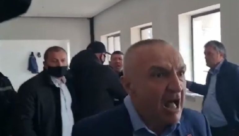 U PËRPLAS ME POLICINË TEK ZYRAT E FRD/ Balla ngre dyshime për shëndetin mendor të Metës: Ka humbur qetësinë prej kohësh