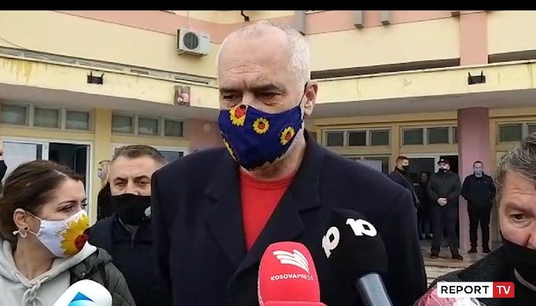 PROVOKIMI I VUÇIÇ/ Reagon Rama: Shoku në Beograd po luan kukullash në facebook, Shqipëria e Kosova janë një