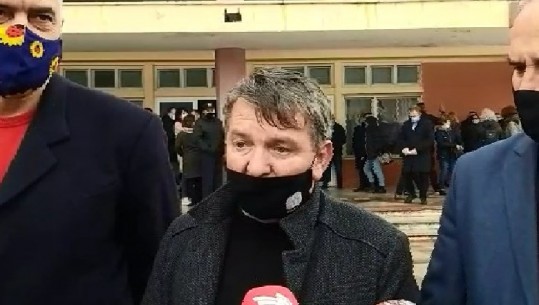 VAKSINIMI I MJEKËVE NGA KOSOVA/ Syla: Rama dha mesazhin se vëllau-vëllanë nuk e lëmë