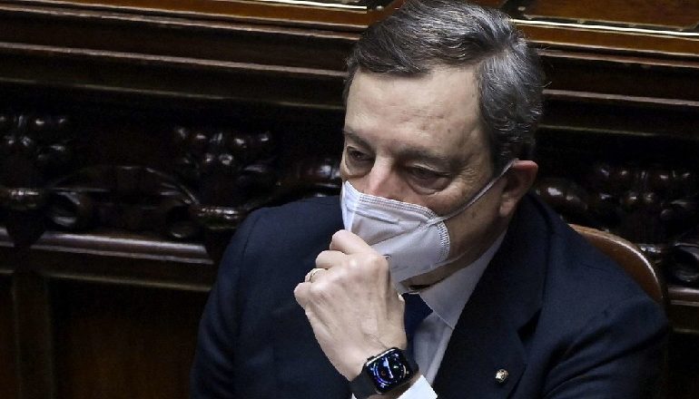 COVID-19/ Draghi: Italia ka 4 vaksina të sigurta, drita jeshile për rihapjen…