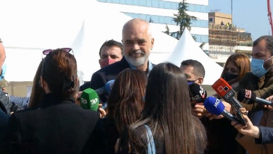 “U HAP RRUGA PËR VAKSINIMIN MASIV DHE TË SHPEJTË”/ Rama: Brenda Majit 500 mijë qytetarë të vaksinuar