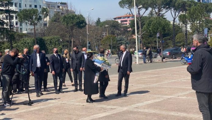 HOMAZHET NË NDER TË BASHKIM FINOS/ Ruçi: Do e kujtoj si një njeri me zemër të madhe
