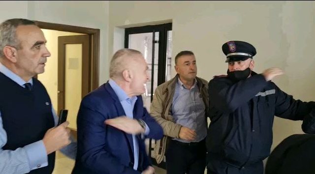 “Tërbimi” i Ilir Metës në mbrojtje të ish-selisë së PD, si akt kundër Bashës