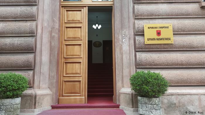 E TRISHTË/ Ndahet nga jeta ish-kryetari i Gjykatës Kushtetuese