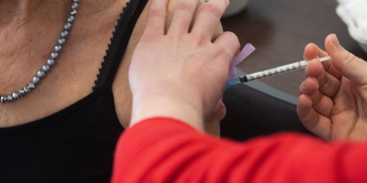 ANALIZA/ Populizmi i vaksinave, është një lojë që Evropa nuk ka luksin ta humbasë