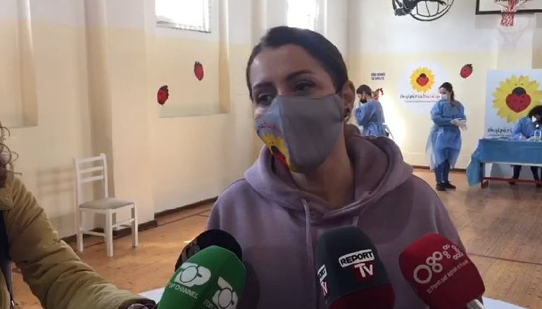JEP DETAJET PËR VAKSINIMIN MASIV/ Manastirliu: Nesër në shesh 2 çadra të mëdha