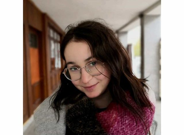 ISHTE E INTUBUAR/ Kush është studentja 22 vjeçare që vdiq nga koronavirusi (EMRI)