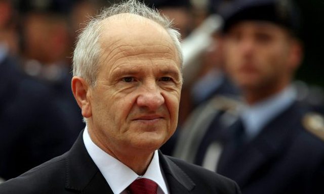 INFEKTOHET NGA COVID-19/ Ish-presidenti i Kosovës shtrohet në spital, ja gjendja e tij