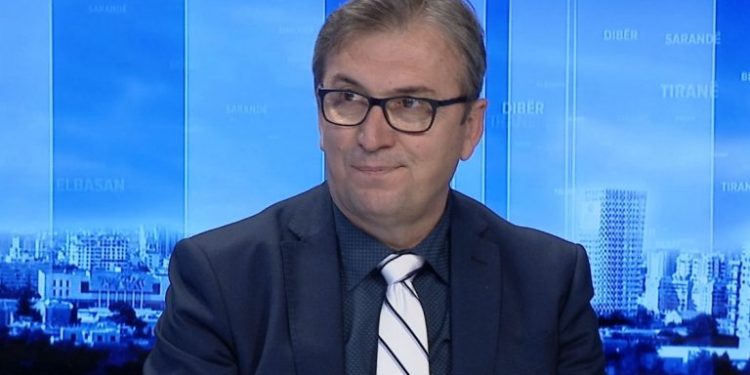 PARALAJMËRIMI/ Skënder Brataj: Kujdes, mund të infektohesh, edhe pas dy dozave të VAKSINËS