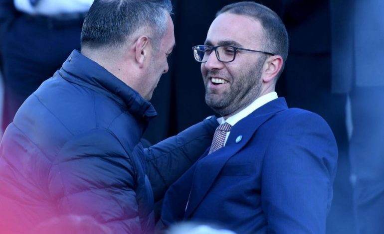 NGA LOTËT E BASHËS E DERI TEK PËRQAFIMET E BARDHIT/ Dalin FOTOT, ja çfarë nuk u pa nga mitingu i PD