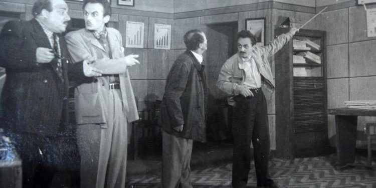 DOSSIER/ Diskutimi i Enverit: “Njollat e murrme” nuk më pëlqyen, po t’ia hash brigadieren e ndershme një komunisti…