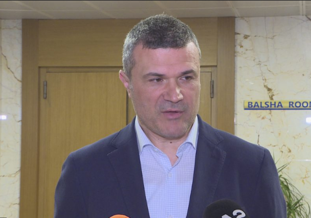“DIMRI I ARDHSHËM DO JETË…/ Epidemiologu Ylli: Na duhet më tepër imunitet që ta kemi nën kontroll pandeminë