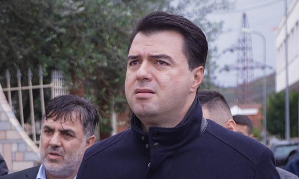 I TALLËN E BËNË LECKË/ Tani Lulzim Basha lëpin atë që kishte pështyrë: Si e mundën ca “anonimë”