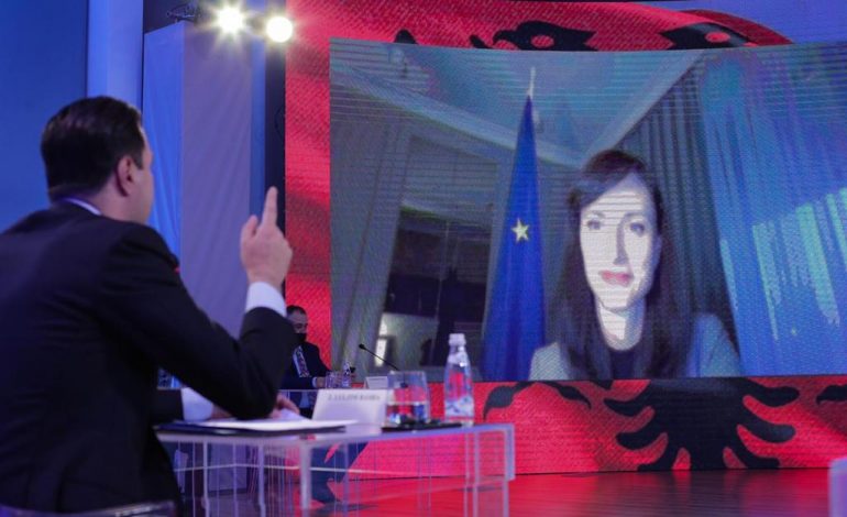 NJOFTIMI ZYRTAR/ KE rrëzon Bashën dhe sqaron: Takimin nuk e organizonte ai, nuk ndërhyjmë në fushatë