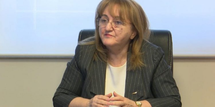 VAKSINIMI ME AstraZENECA/ Rakacolli ZBULON nëse ka pasur raste me mpiksje gjaku dhe trombozë në SHQIPËRI