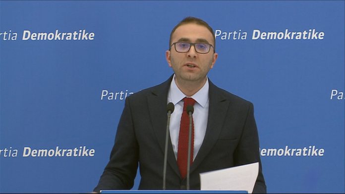 ADHURUESË “SEKRETË” DHE ZEMRA NË POSTIME/ Gazmend Bardhi merr mbështetje nga kinezët dhe tajlandezët (VIDEO)