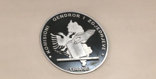 A DO TË KETË TUBIME GJATË FUSHATËS ELEKTORALE? Ligji për Sëmundjet Infektive prevalon mbi Kodin Zgjedhor