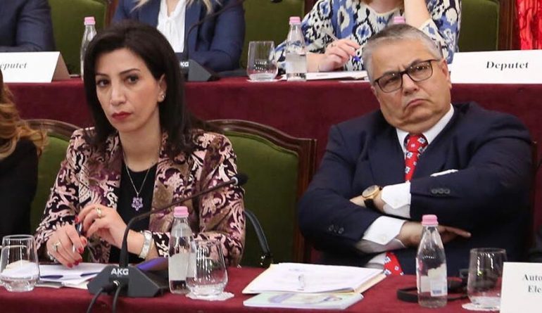 SHUHET BASHKIM FINO/ Evis Kushi: E vështirë të them lamtumirë. Do të jetojë në kujtimet…