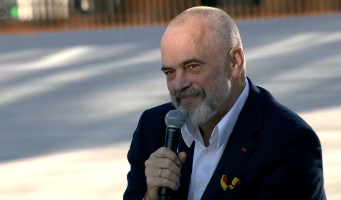 “KËTË VERË DO TË PRESIM TURISTË NGA E GJITHË BOTA”/ Rama mesazh: I siguruam vaksinat, për pak muaj kjo vuajtje do të mbarojë (VIDEO)