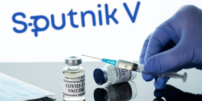 COVID-19/ EMA teston vaksinën ruse Sputnik V