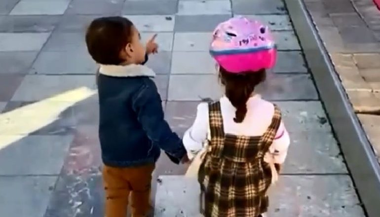 “DASHURIA E PARË NUK HARROHET O…”/ Të kapur për dorë, Veliaj publikon VIDEON e Kian me shoqen e tij Mei