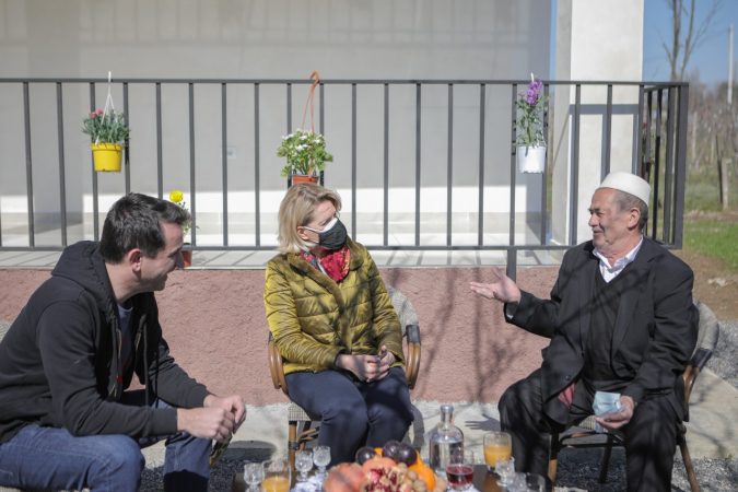 NË FAMILJEN KUKSIANE NË FARKË/ Veliaj: Aleanca jonë me njerëzit e ndershëm, me punë i mundim të gjithë