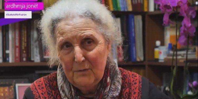 INTERVISTA/ Bozo: Vlerësimi im për profesionistët e kohës, jo për diktatorin