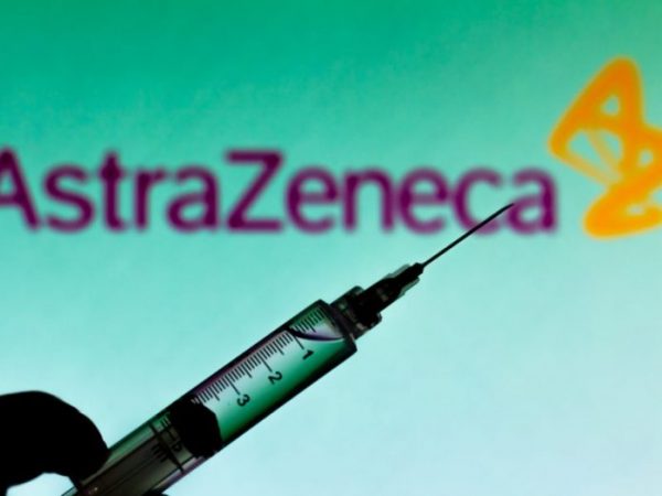 COVID-19/ Kraska: Polonia nuk planifikon ta pezullojë përdorimin e vaksinave “AstraZeneca”