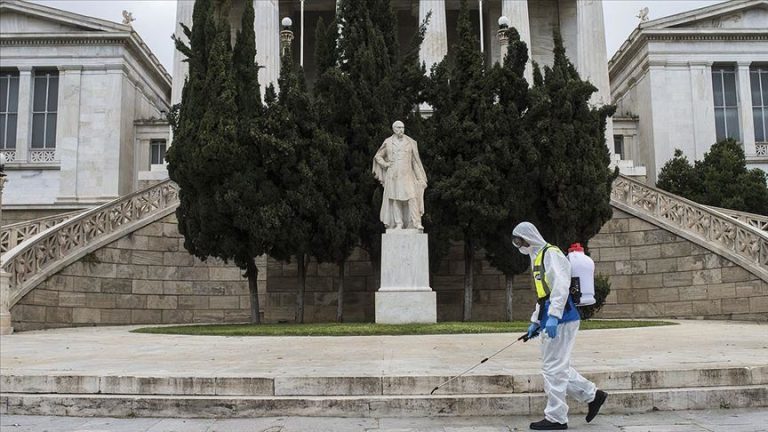 BILANCI I COVID-19 NË GREQI/ 53 viktima dhe 1496 raste të reja në 24 orët e fundit