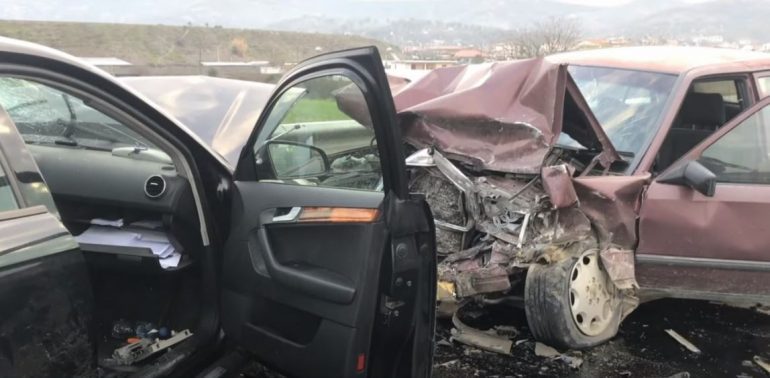 U PËRFSHI NË AKSIDENTIN ME TRE TË VDEKUR NË RROGOZHINË/ Policia arreston 37-vjeçarin e shpallur në kërkim