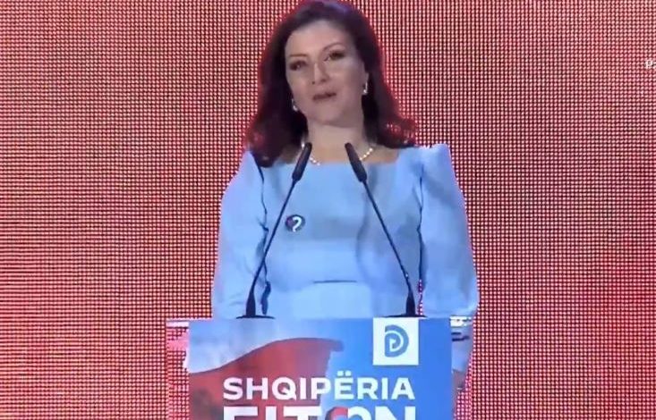 HAPJA E FUSHATËS/ Floriana Garo i ÇUDIT të gjithë: Basha ka harruar shtëpinë, punojmë bashkë deri në orët e vona