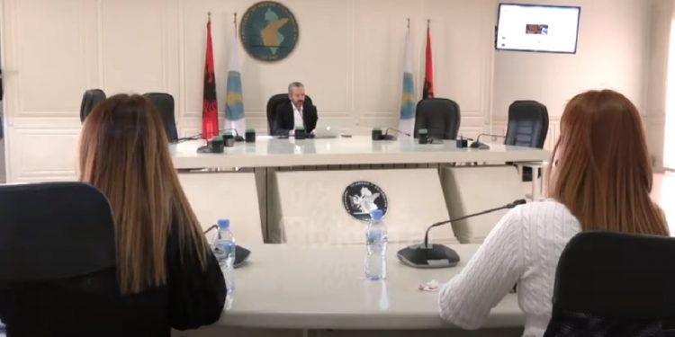 TUBIMET GJATË FUSHATES ELEKTORALE/ Ligji për Sëmundjet Infektive përballë Kodit Zgjedhor