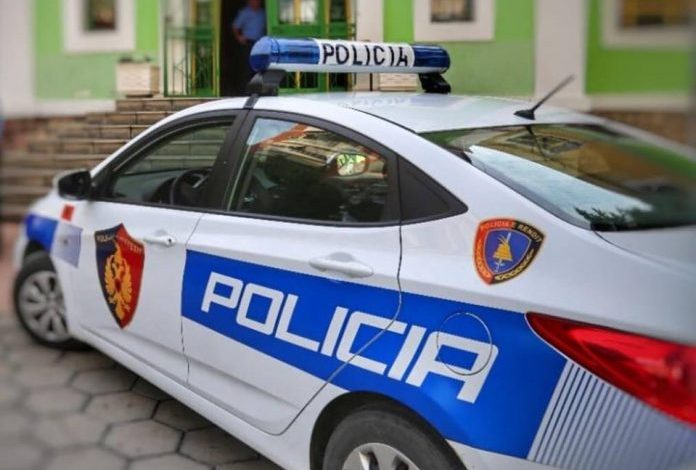 AKSIDENT NË TIRANË/ Shoferja 55-vjeçare përplas 6-vjeçarin