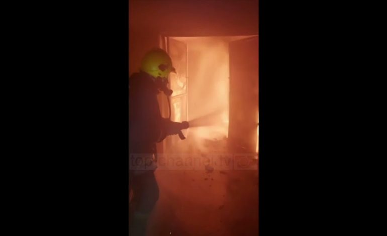 GJENDET TRUPI I PAJETË I ARJAN SALËS/ Dalin PAMJET nga beteja 50 orëshe me flakët (VIDEO)