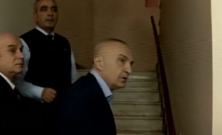 DOKUMENTI ME FIRMËN E BERISHËS/ Selia e FRD është në pronësi të Bashkisë së Tiranës