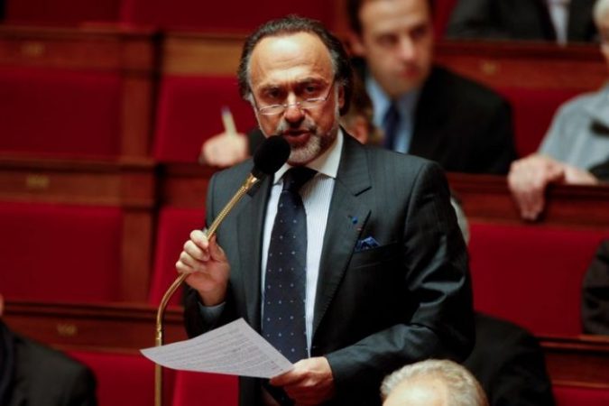 RRËZOHET HELIKOPTERI NË FRANCË/ Ndërron jetë deputeti dhe miliarderi Olivier Dassault