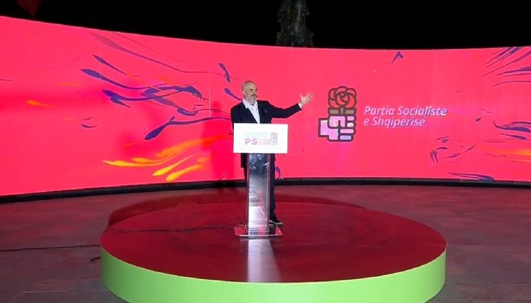 HAPJA E FUSHATËS/ Rama: Nëse doni të dini si do jetë Shqipëria nëse ata fitojnë shikoni sheshin “Nënë Tereza”