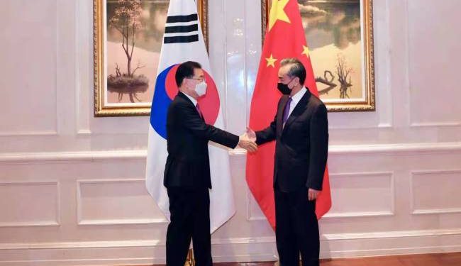 VIZITA/ Kina e Koreja e Jugut bien dakord për forcimin e lidhjeve dypalëshe e të multilateralizmit