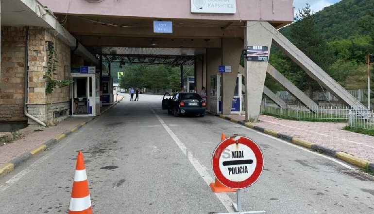 SITUATA E COVID-19/ Pika e kalimit Kufitar të Kapshticës do të vijojë të jetë e mbyllur deri më 19 prill
