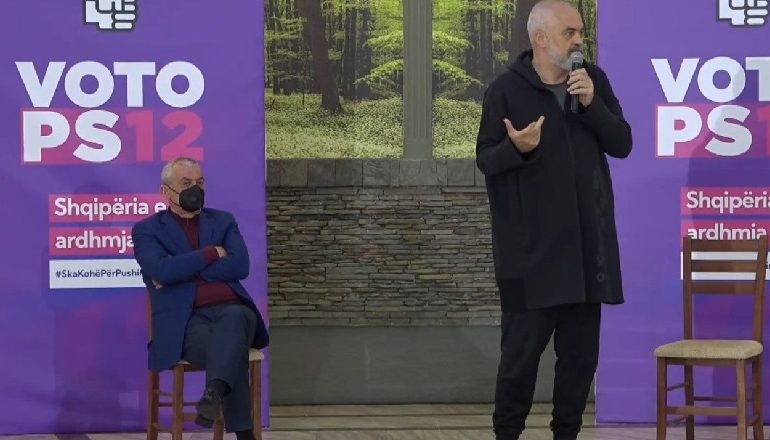 “VUMË TAKSË E TVSH ZERO”/ Rama në Fier: S’ka logjikë pse më keni mua inat të paguash 9 % taksë të sheshtë që Luli të flejë në Kryeministri