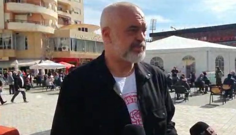 IRONIZON KEQ METËN/ Rama: Do të dekorojë një floktore në Vlorë, nuk e di se kujt do t’i bjerë