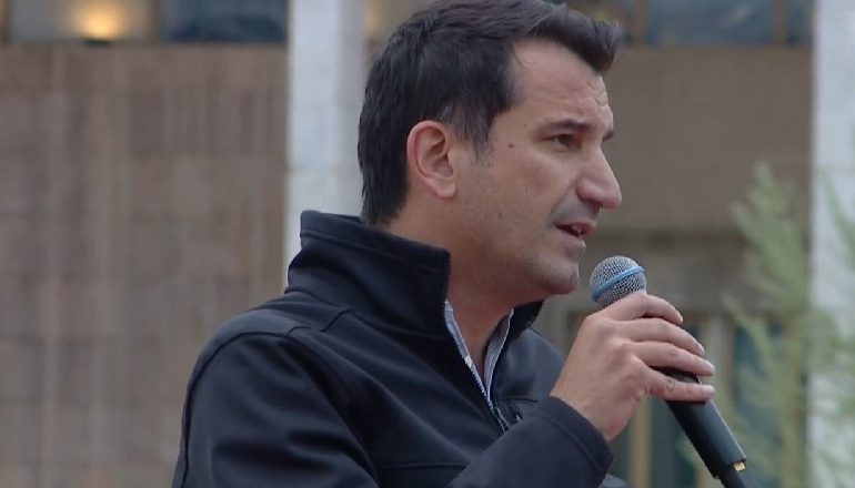 PS MBYLL FUSHATËN NË TIRANË/ Veliaj: Më mirë patronazhisht se paramilitarët e Saliut dhe Metës