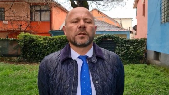 VIDEOLAJM/ Shikoni si lexon me urdhër Xhelal Mziu deklaratën e parapërgatitur teksa kërkon ndjesë
