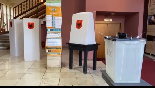 ZGHEDHJET/ Numërohen 54% e votave në qarkun e Gjirokastrës, PS kryeson bindshëm me gati dyfishin e votave të PD