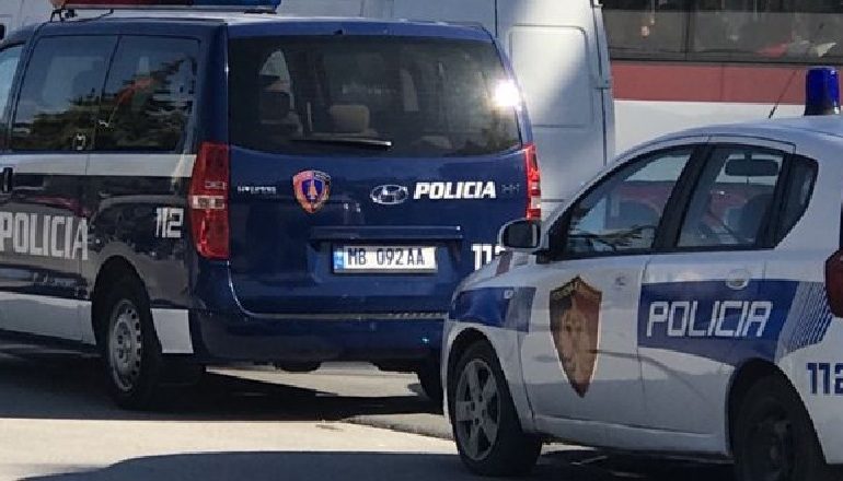 PLAS SHERRI MES DY PERSONAVE NË VLORË/ Plagoset 37-vjeçari
