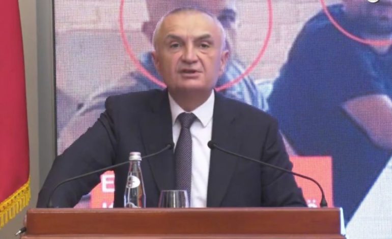 NUK E PËRMBAN VETEN/ Meta: Burrat të mprehin kosoret dhe sfurqet e të marrin lopatat për luftë kundër rilindasve
